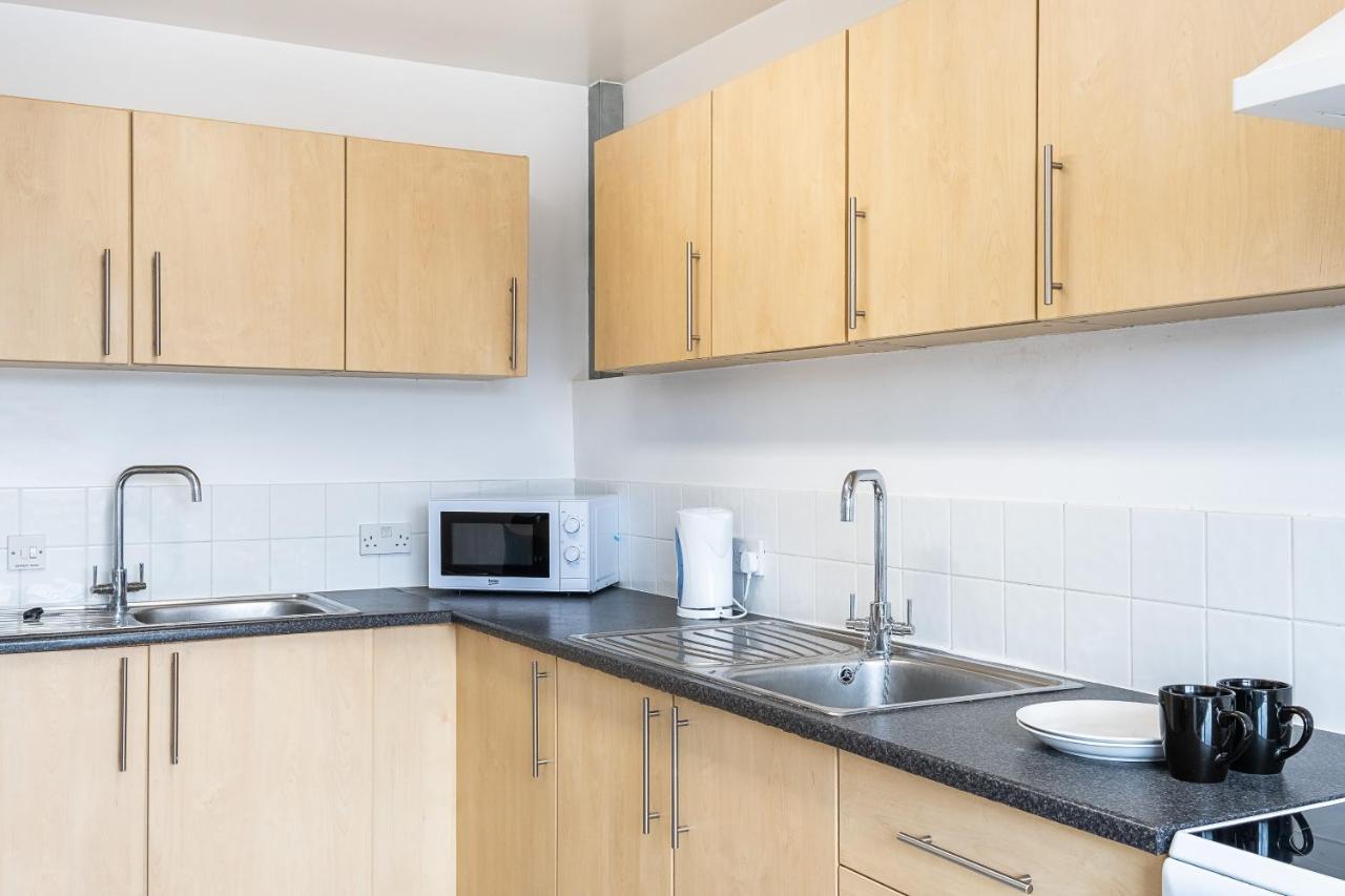 En Suite Rooms, Gillingham - Sk Ngoại thất bức ảnh