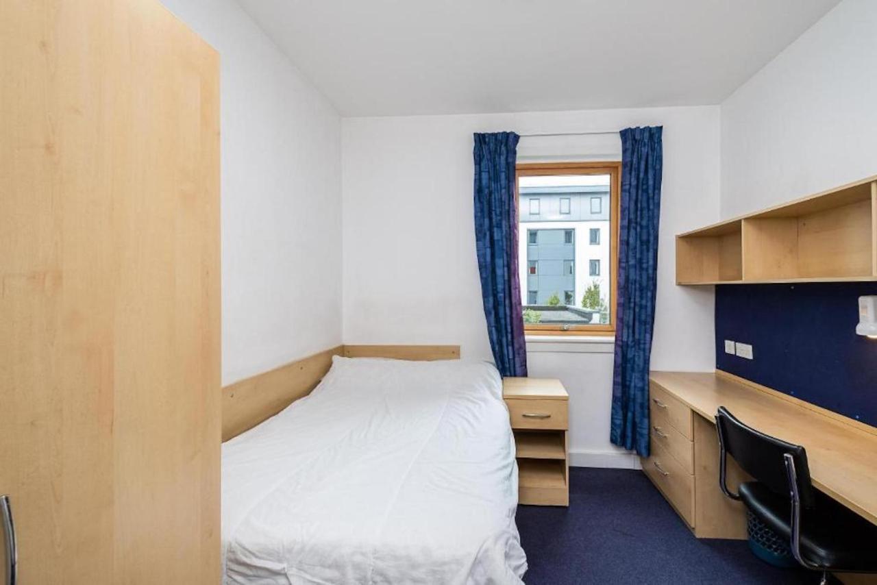En Suite Rooms, Gillingham - Sk Ngoại thất bức ảnh